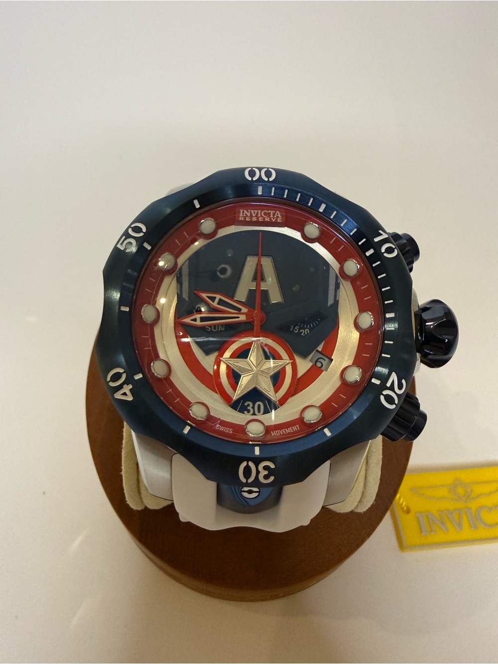 NWT Invicta Captain America Reserve Venom 32455 54mm Watch - Picture 7 of 7